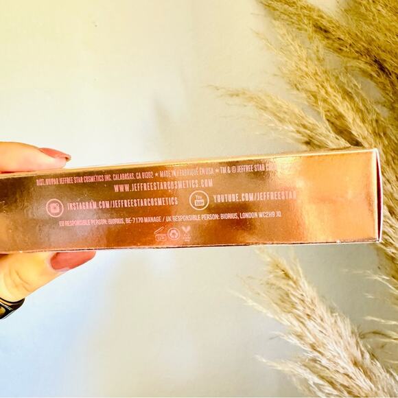 NEW JEFFREE STAR The Gloss Lip Color Silk Rope Nude Bronze Light Tint Glitter - Picture 3 of 10